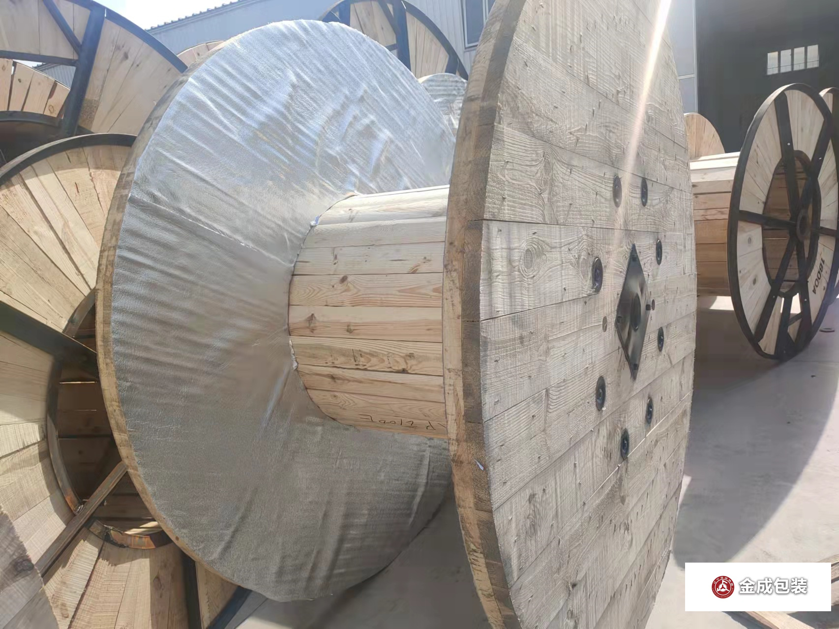 全(quan)木電纜(lan)盤2